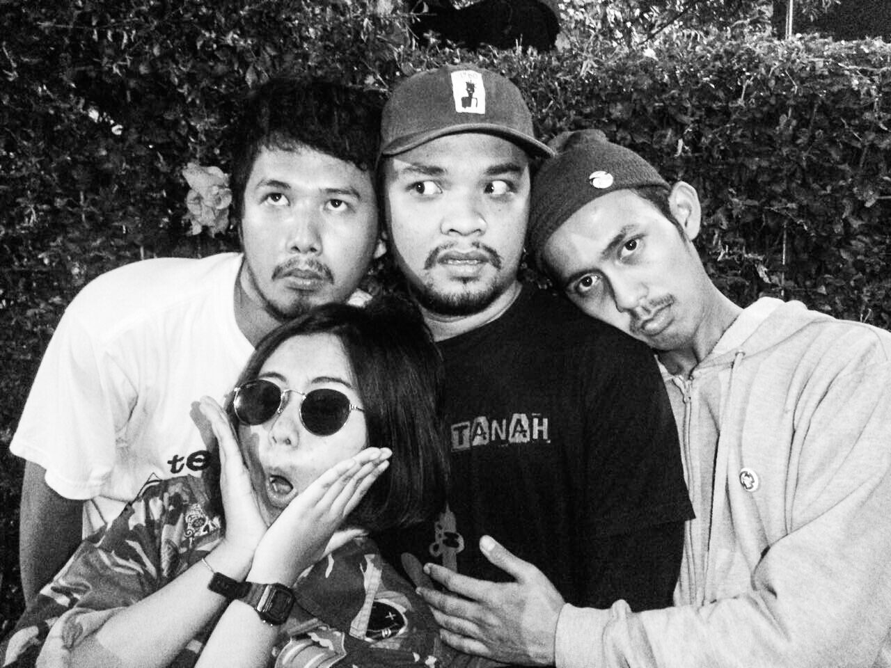 Sugarkane kembali untuk menebar kebisingan.