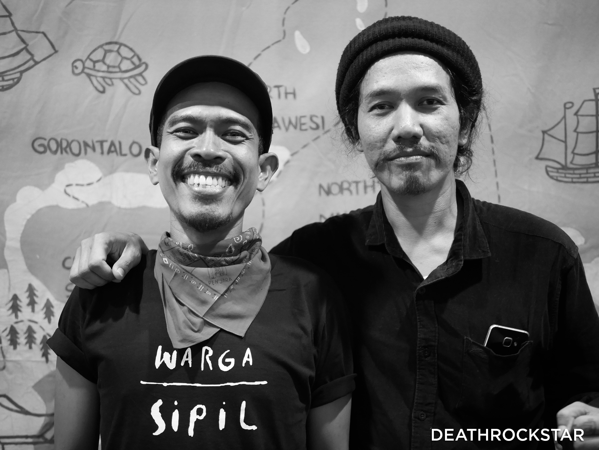 Pertunjukkan Rahasia 2/3 Bahaya Laten oleh Iksan Skuter dan Sisir Tanah