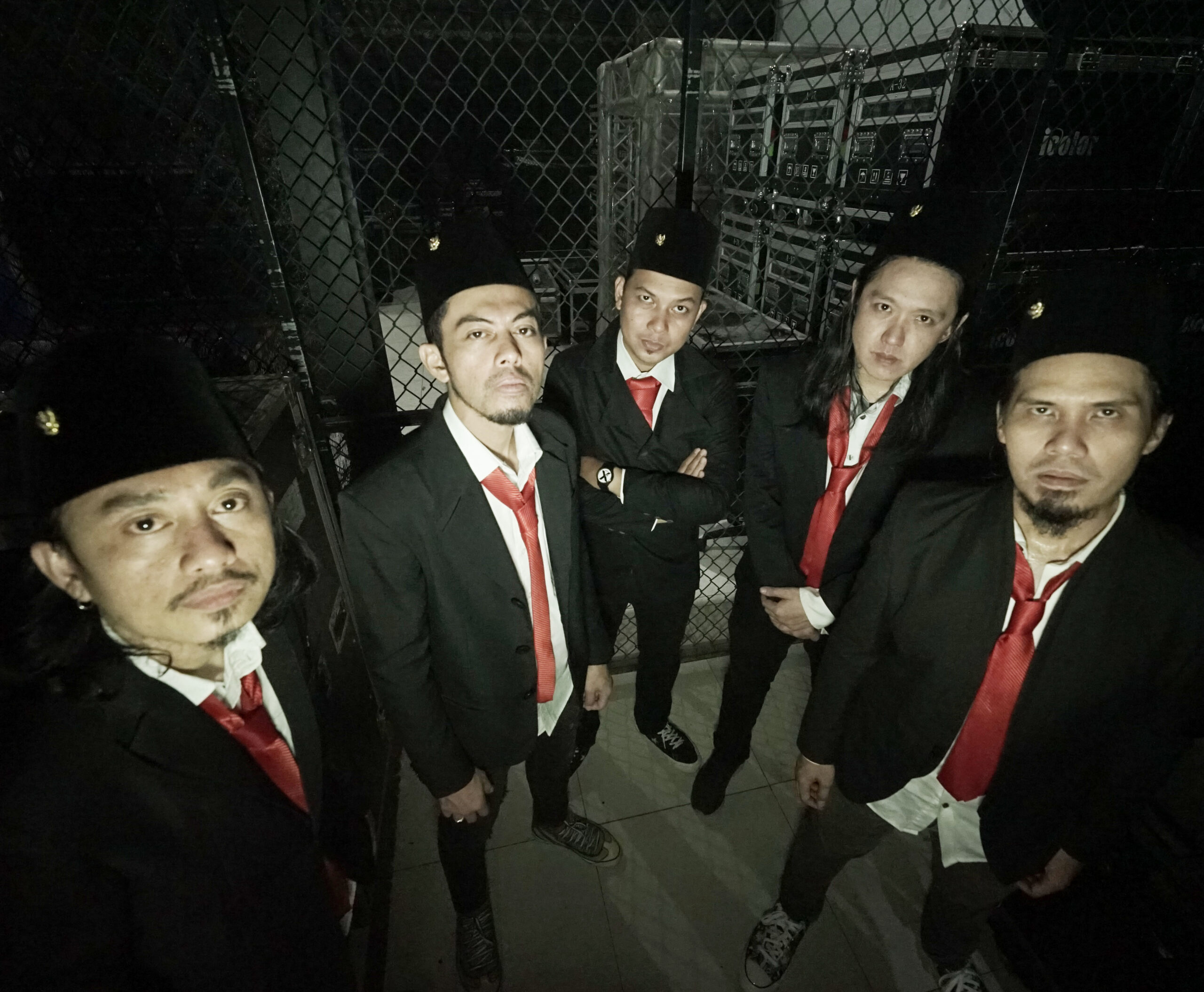 Apa itu Lighting-Rock? Driven by Animals Akan Menjawabnya